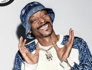 Snoop Dogg sigla un accordo per il nuovo film comico
