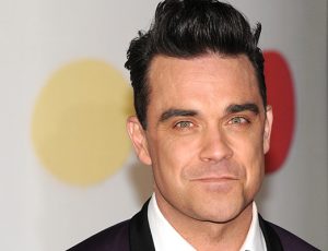 Robbie Williams pubblica il nuovo album, a sorpresa e in anticipo