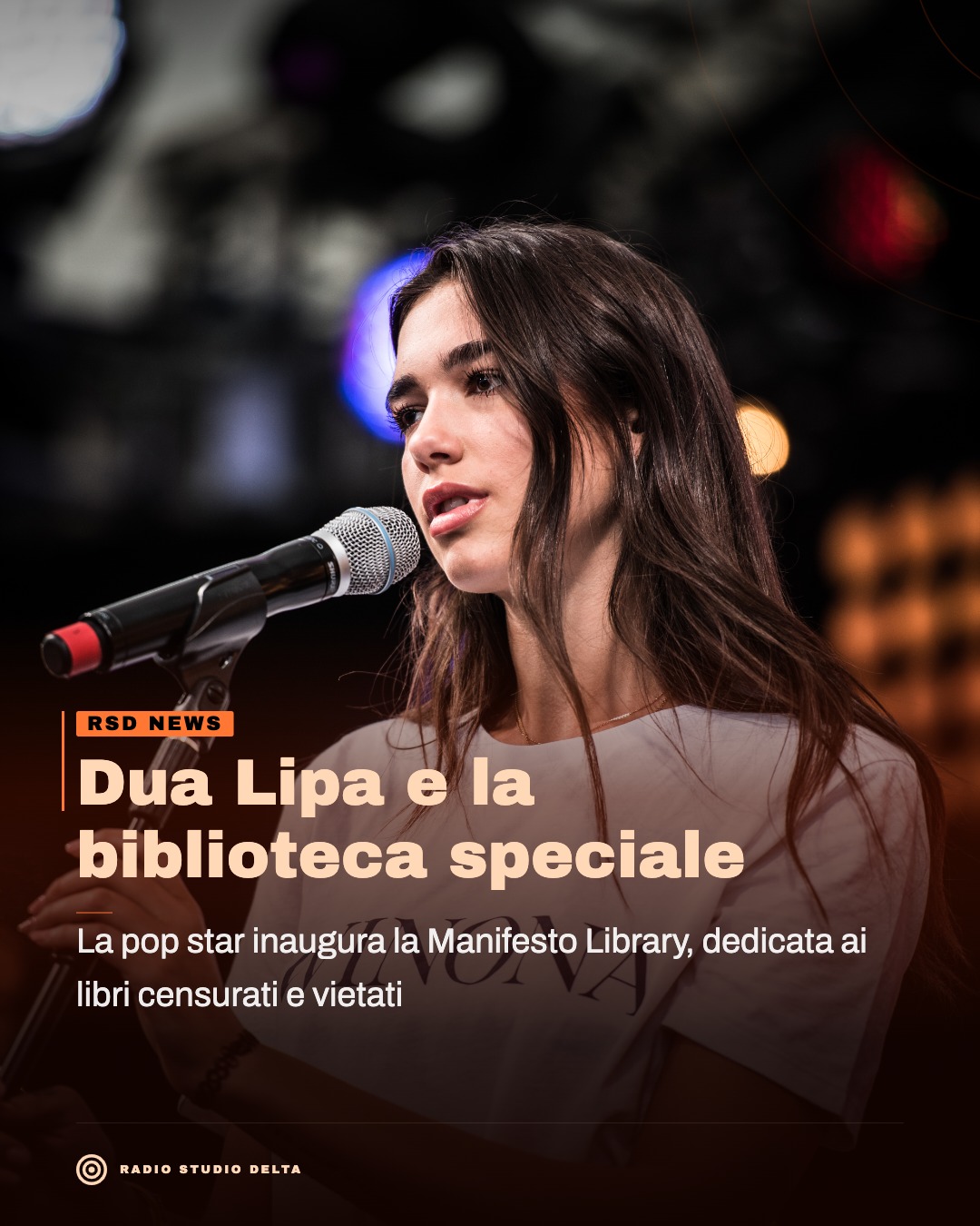 La pop star inaugura la Manifesto Library, dedicata ai libri censurati e vietati